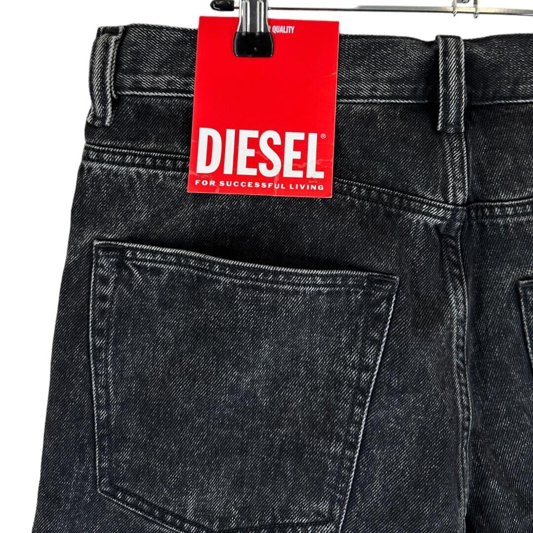 DIESEL D-MACS-Z A05161 09B87 VYRIŠKI DŽINSINIAI ŠORTAI