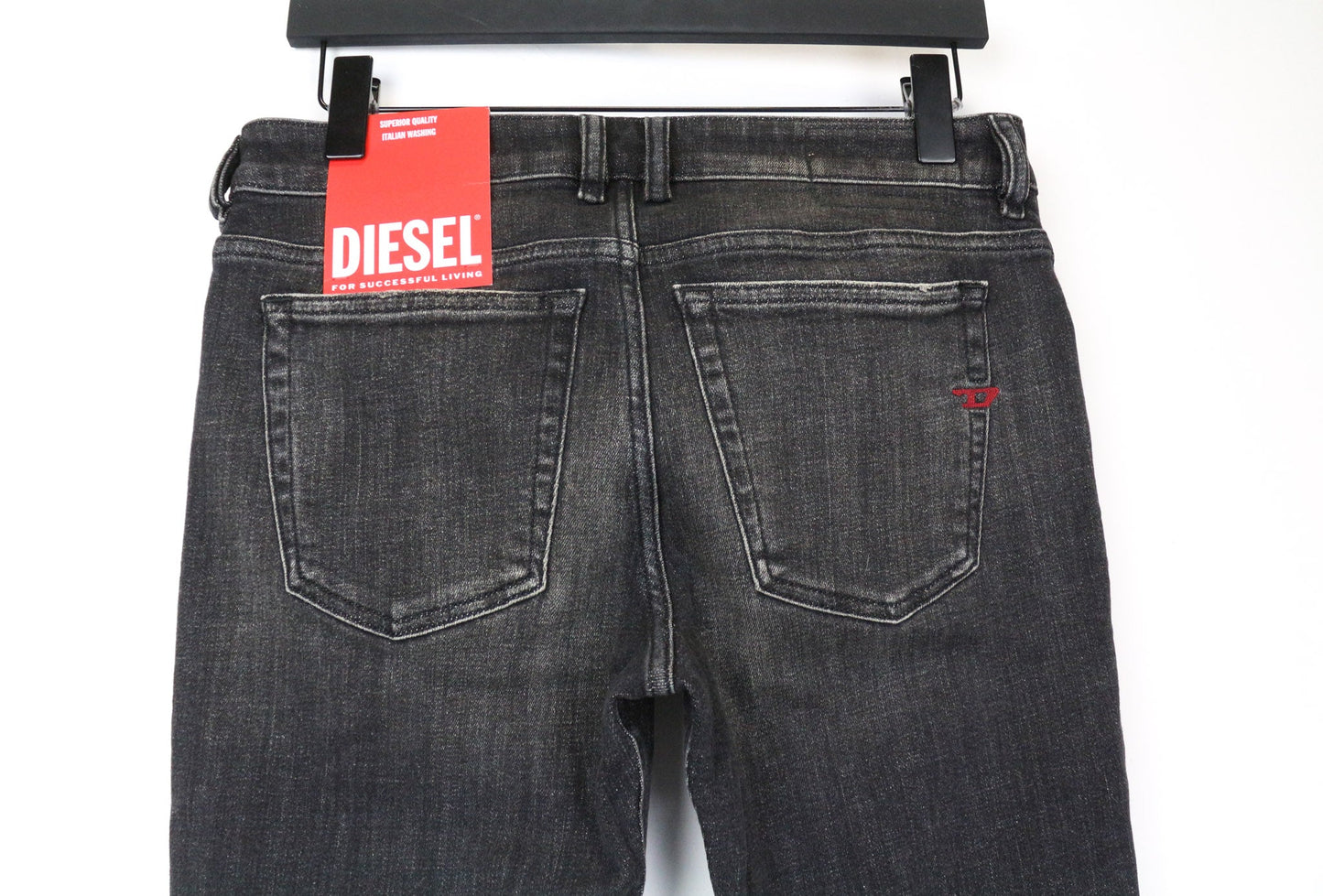 Diesel Mens 1979 SLEENKER  Jeans A03595 09D88 2 - Waist 31 - L.30