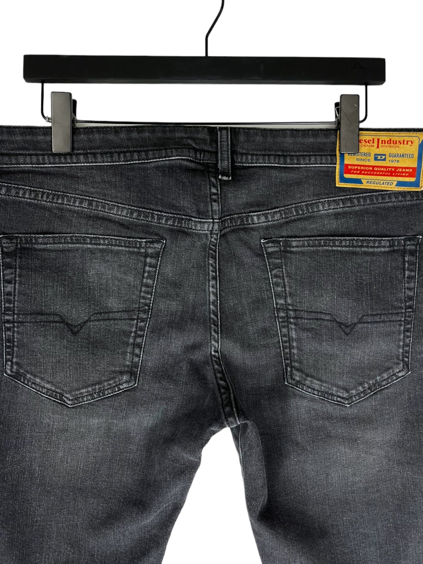 Diesel Mens BUSTER X  Jeans A00895 RM043 2 - Waist 36 - L 34