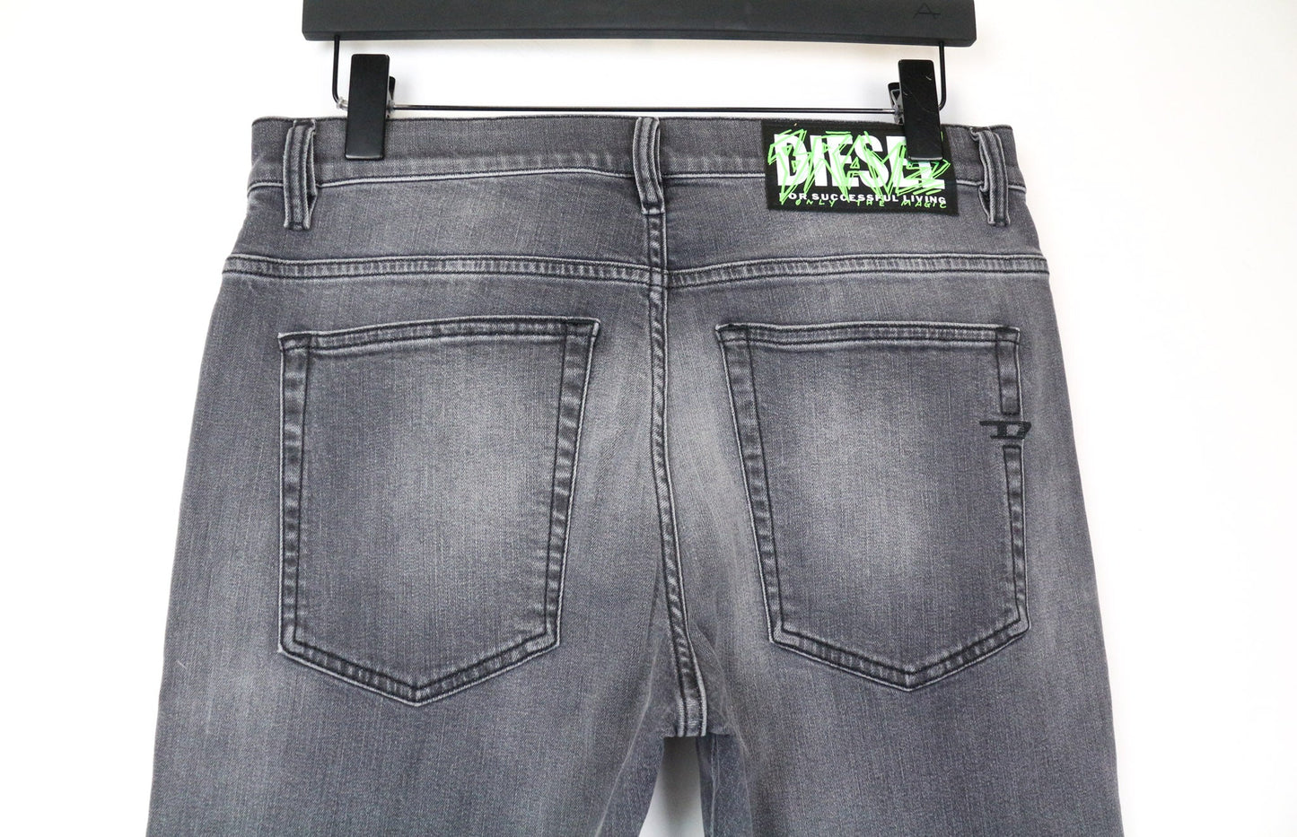 Diesel Mens D AMNY X SP2  Jeans A00465 009GL 2 - Waist 32 - L 32